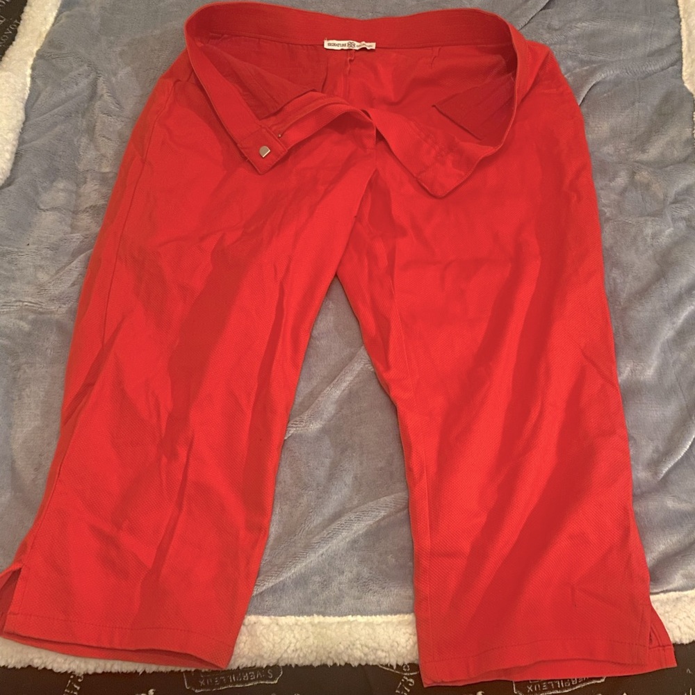 New Short Red Jersey Pant Capri Slit on Legs 10-12 M/L Avon Signature Collection